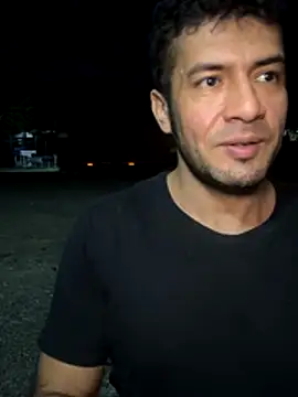 Snapshot of Sam_pablo21 chatting on November 1, 2025, 11:20 pm Sam pablo21 online show from November 1, 2025, 11:20 pm