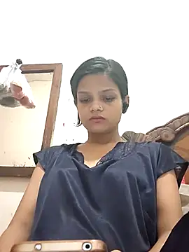 Komal0099 online show from September 20, 2025, 2:27 am