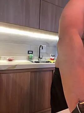 Snapshot of Tomas_Olivia chatting on March 4, 2026, 10:39 pm Tomas Olivia online show from March 4, 2026, 10:39 pm