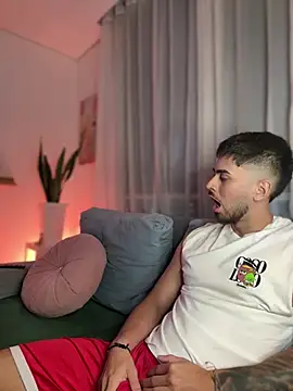 Snapshot of Tomas_Olivia chatting on February 15, 2026, 6:25 am Tomas Olivia online show from February 15, 2026, 6:25 am