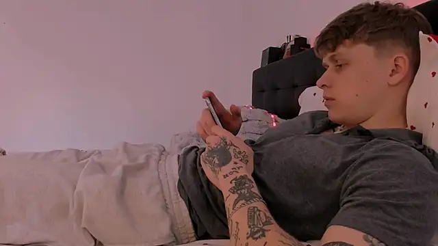 TalkingHead 0  online show from March 14, 2026, 9:48 am