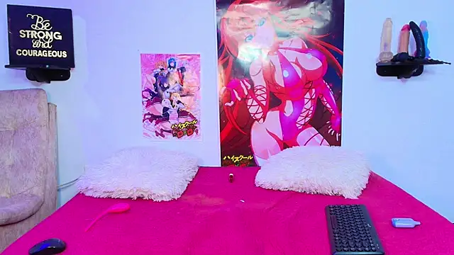 Maddy Esther online show from September 13, 2025, 8:20 pm