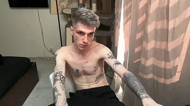 davesinner online show from April 15, 2026, 8:42 am