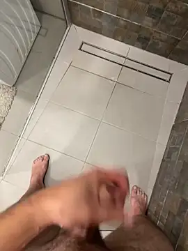 MrZli online show from October 21, 2025, 4:17 pm