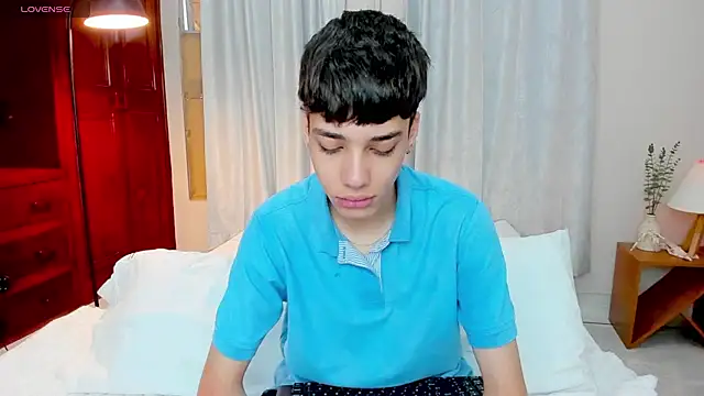 Snapshot of oblivion_deku chatting on October 27, 2025, 1:34 pm oblivion deku online show from October 27, 2025, 1:34 pm