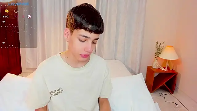 Snapshot of oblivion_deku chatting on October 15, 2025, 8:50 pm oblivion deku online show from October 15, 2025, 8:50 pm