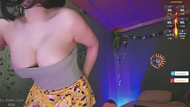 Snapshot of lucymagical1 chatting on October 7, 2025, 2:18 pm lucymagical1 online show from October 7, 2025, 2:18 pm