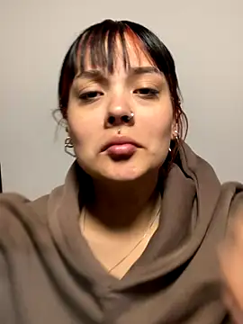 LeonoraMorwen online show from September 26, 2025, 2:57 pm