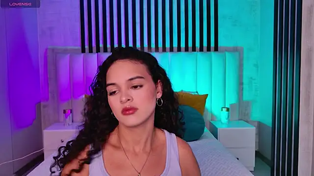 AprilRhodes  online show from October 12, 2025, 6:09 pm