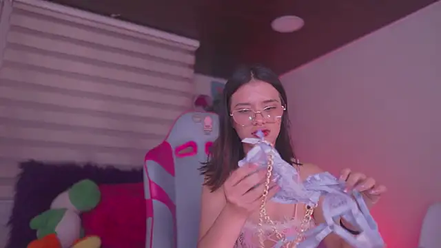 Snapshot of Lana_Dreams_ chatting on February 3, 2026, 2:53 am Lana Dreams online show from February 3, 2026, 2:53 am