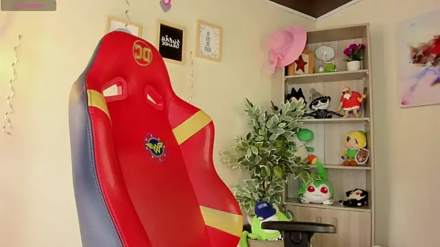 Snapshot of Lana_Dreams_ chatting on September 20, 2025, 2:11 pm Lana Dreams online show from September 20, 2025, 2:11 pm