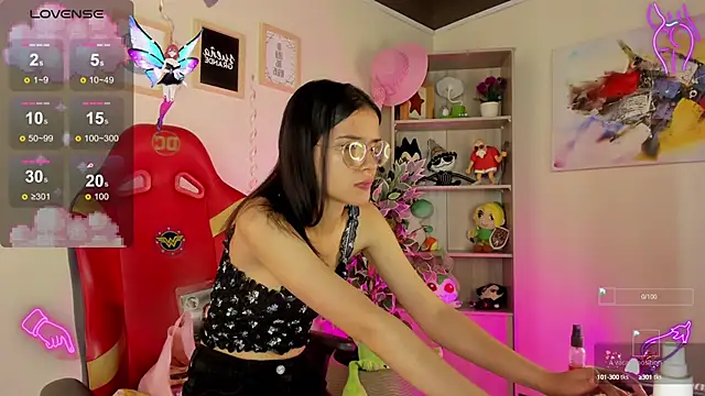 Snapshot of Lana_Dreams_ chatting on September 19, 2025, 1:04 pm Lana Dreams online show from September 19, 2025, 1:04 pm