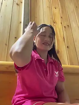 phungtiti online show from October 18, 2025, 11:01 am