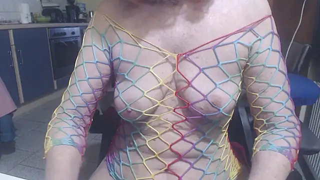 SexySilvie online show from June 4, 2026, 1:49 pm