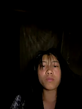 EmLy02 online show from September 18, 2025, 2:31 pm