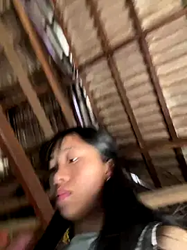 EmLy02 online show from September 21, 2025, 2:17 am