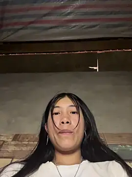 EmLy02 online show from December 18, 2025, 3:55 am