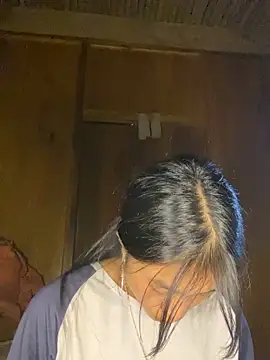 EmLy02 online show from November 15, 2025, 1:15 pm