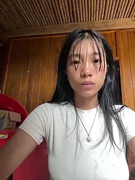 EmLy02 online show from October 3, 2025, 2:04 am