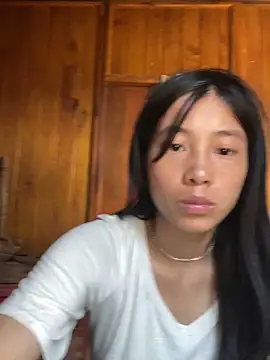 EmLy02 online show from September 20, 2025, 1:32 am