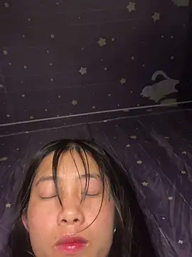 EmLy02 online show from March 23, 2026, 2:33 am