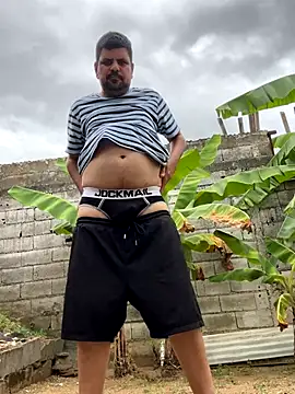 Snapshot of Diabloproducciones chatting on October 19, 2025, 8:00 pm Diabloproducciones online show from October 19, 2025, 8:00 pm