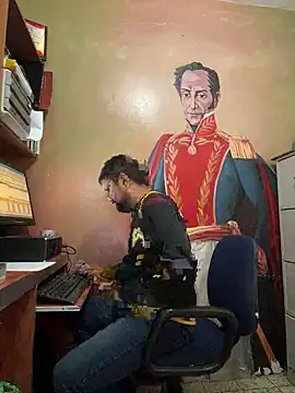 Snapshot of Diabloproducciones chatting on September 25, 2025, 2:12 pm Diabloproducciones online show from September 25, 2025, 2:12 pm