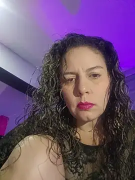 Snapshot of Nina_vallon chatting on July 21, 2026, 10:38 am Nina vallon online show from July 21, 2026, 10:38 am