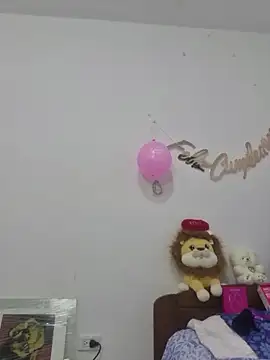 Snapshot of Nina_vallon chatting on February 27, 2026, 10:59 am Nina vallon online show from February 27, 2026, 10:59 am