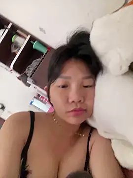 Miumieu online show from October 29, 2025, 3:05 am