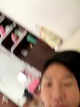 Miumieu online show from October 17, 2025, 1:42 am