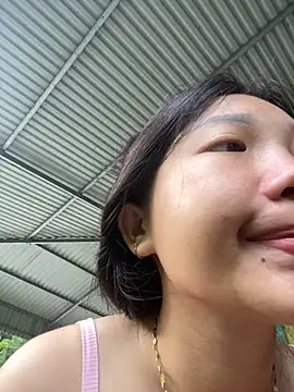 Miumieu online show from October 4, 2025, 1:07 am