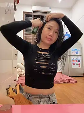 Snapshot of Miumieu chatting on September 20, 2025, 3:39 pm Miumieu online show from September 20, 2025, 3:39 pm