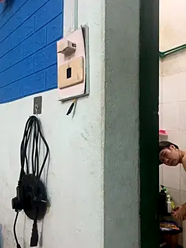 qinejr37 online show from September 8, 2025, 11:15 pm