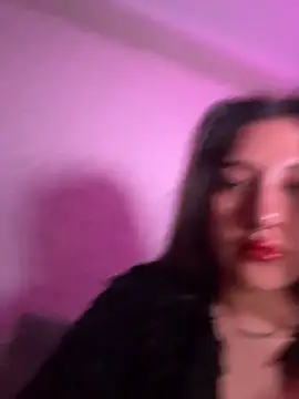 smokemilv online show from October 17, 2025, 4:05 am