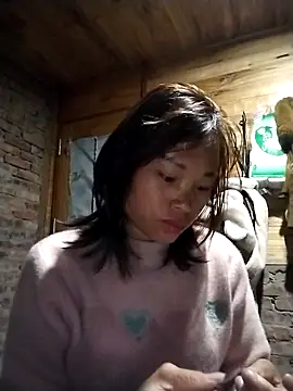   Ngoc20   online show from February 3, 2026, 6:11 am