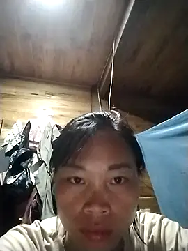   Ngoc20   online show from September 19, 2025, 2:48 am