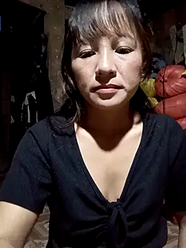 Mini3333 online show from September 12, 2025, 10:31 pm