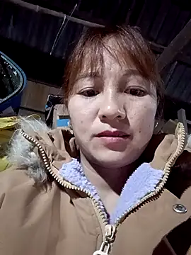 Mini3333 online show from February 16, 2026, 10:51 pm