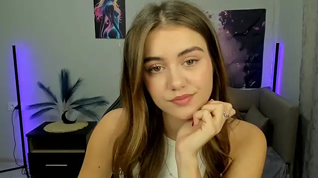 TracySpark online show from October 9, 2025, 6:14 am