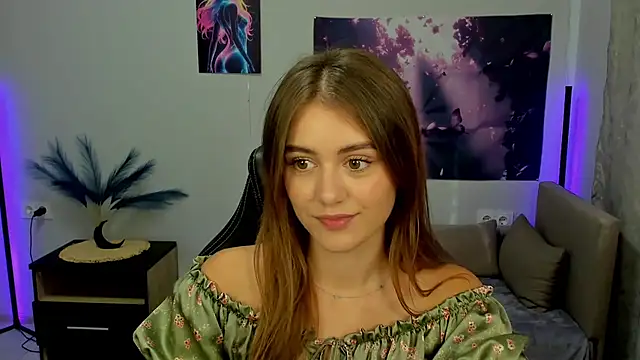 TracySpark online show from September 23, 2025, 6:31 am