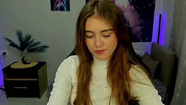 TracySpark online show from September 29, 2025, 7:37 am