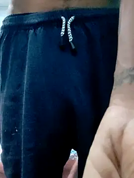 sanddyk99 online show from March 1, 2026, 6:52 pm