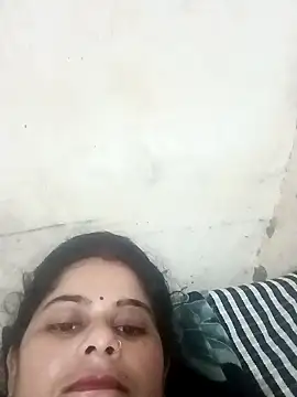 Snapshot of JULEE-740 chatting on September 19, 2025, 1:04 pm JULEE-740 online show from September 19, 2025, 1:04 pm