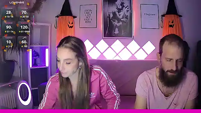 Snapshot of XBellaXundXUweX chatting on October 11, 2025, 7:15 pm XBellaXundXUweX online show from October 11, 2025, 7:15 pm