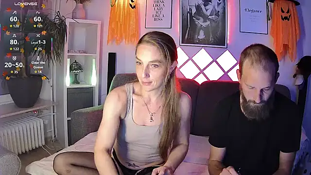 Snapshot of XBellaXundXUweX chatting on October 5, 2025, 6:31 pm XBellaXundXUweX online show from October 5, 2025, 6:31 pm