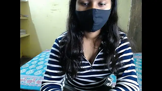 Snapshot of Vanya_7 chatting on October 31, 2025, 6:10 am Vanya 7 online show from October 31, 2025, 6:10 am