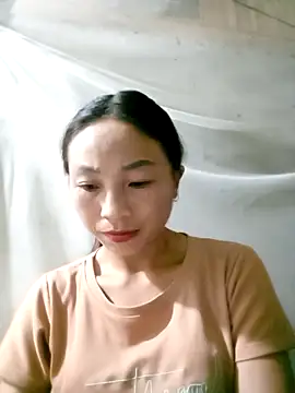 lucybaby00 online show from October 2, 2025, 5:16 pm