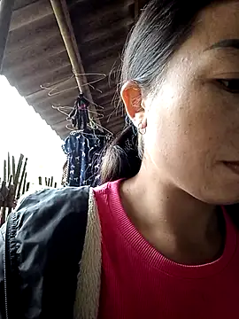 lucybaby00 online show from November 1, 2025, 1:45 am