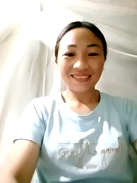 lucybaby00 online show from March 28, 2026, 9:27 pm